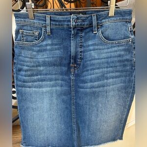 Women’s blue denim skirt, size 6